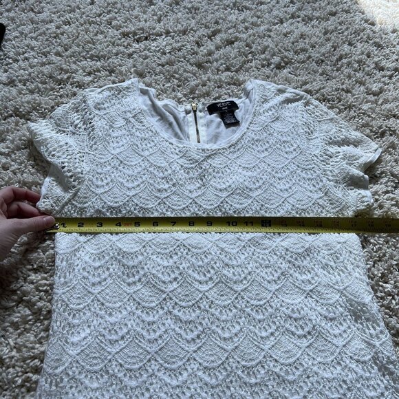 Verve Ami Women's Large White Lace Scoop Neck T-Shirt - Picture 6 of 6